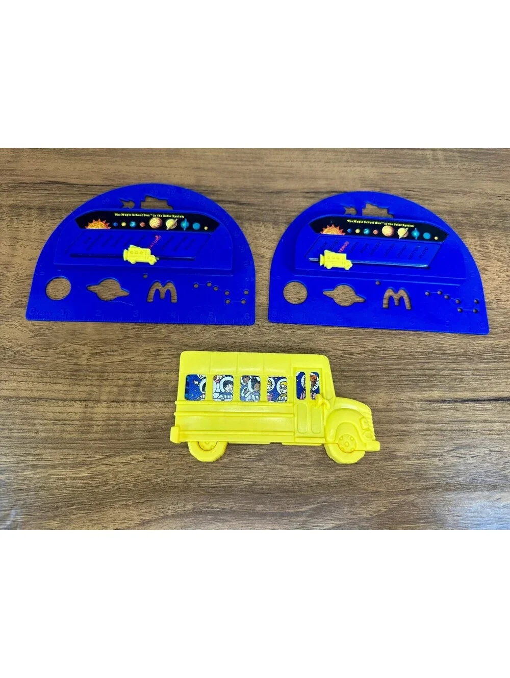 Vintage 1994 McDonald's Magic School Bus Happy Meal Toys Collector Cards Rulers